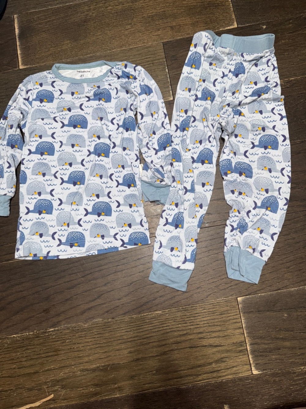 Kids Blue Whale Print Pajama Set